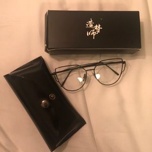 Aviator frames with a twist.